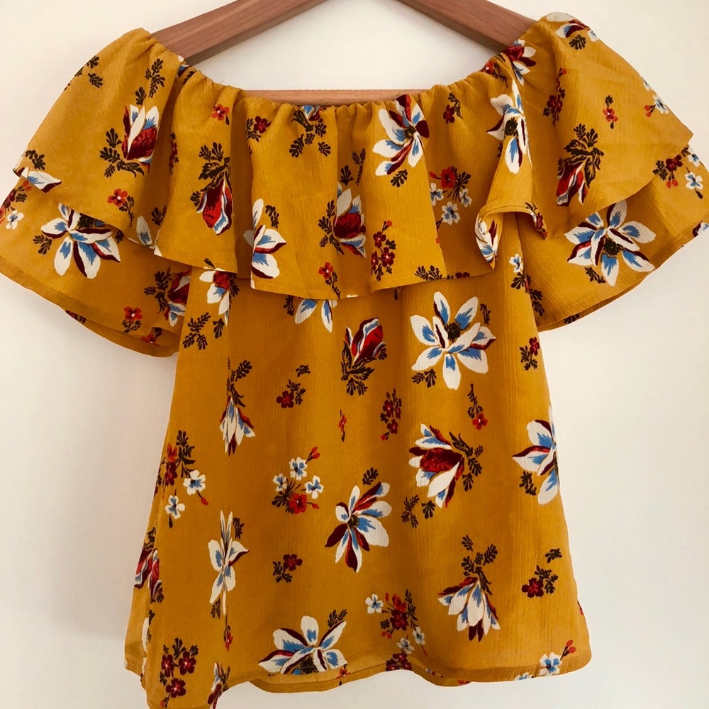 Floral, off the shoulder fringe top